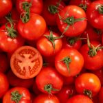 La relación entre el tomate y el pene